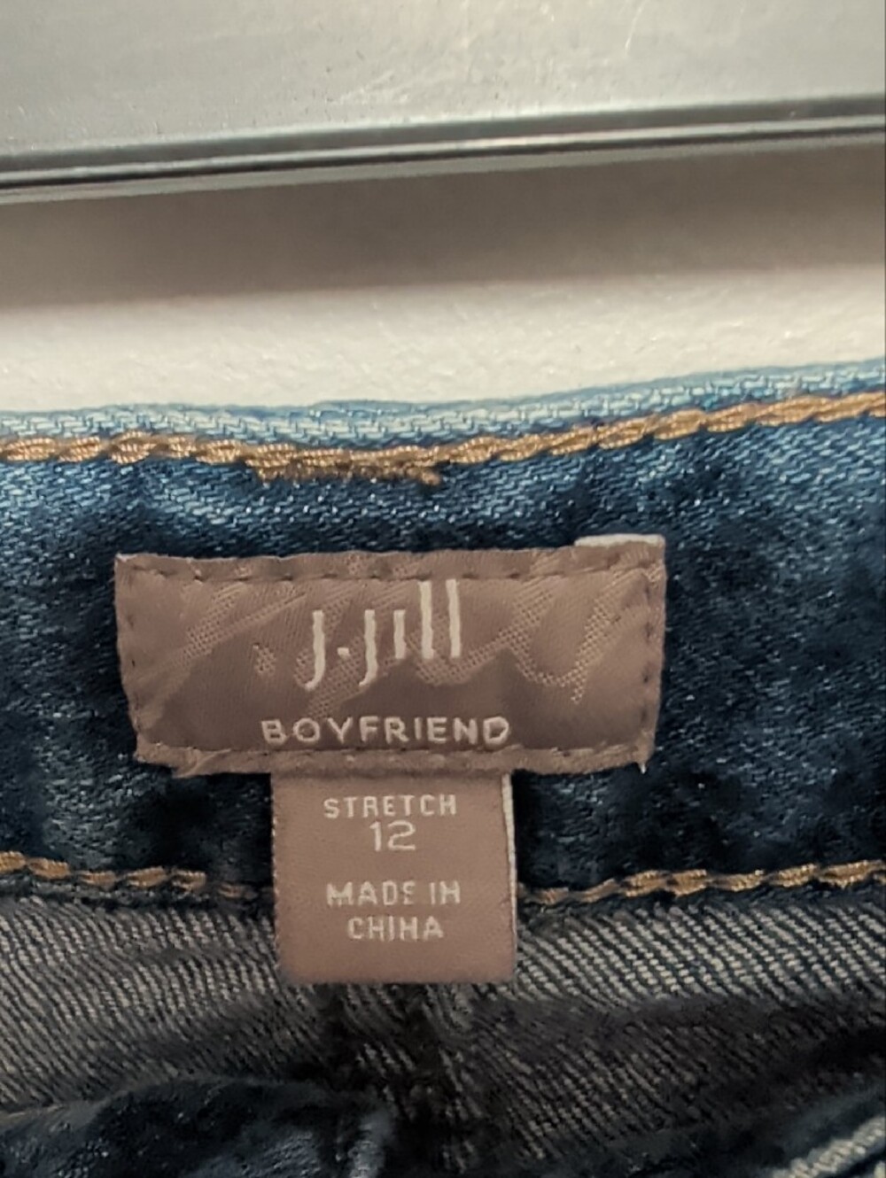 J. Jill Medium Wash Denim Shorts - Picture 4 of 6